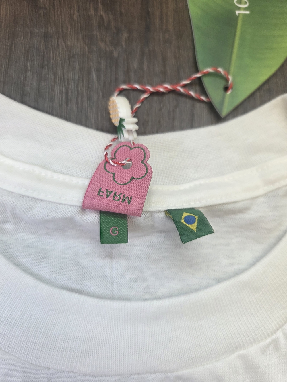 FARM Rio White Graphic Short Sleeve Tee with Tropical Bird Print - Picture 4 of 9